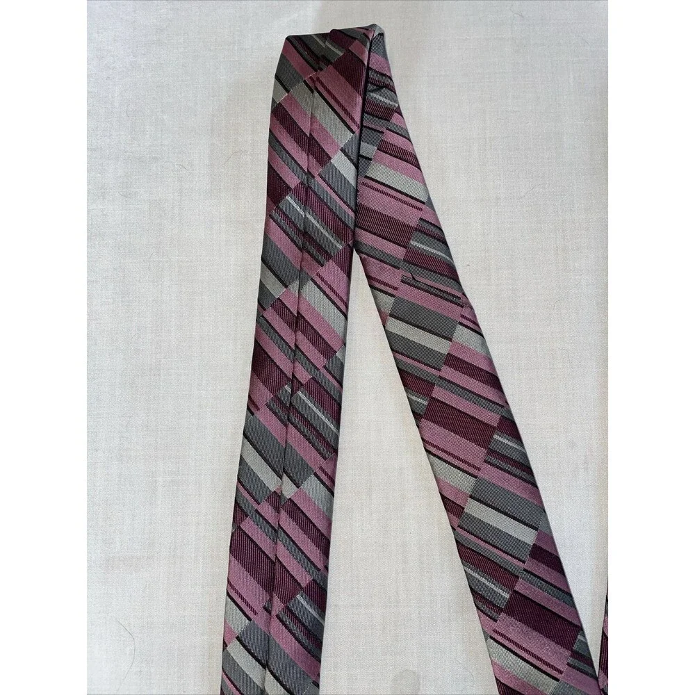 David Taylor Dress Tie Men’s Size 56” Pink Gray 100% Polyester Formal